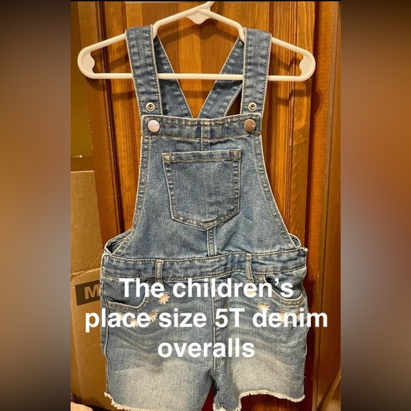 Lot of girls clothes - get ready for warm weather with a great deal! - Picture 2 of 11